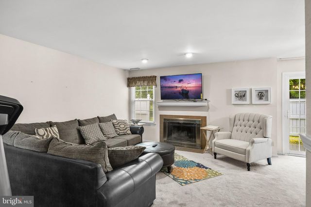 679-A ROSE HOLLOW DR, Yardley, PA 19067