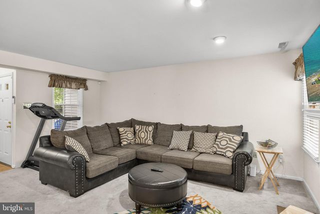 679-A ROSE HOLLOW DR, Yardley, PA 19067