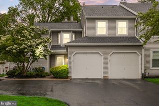 679-A ROSE HOLLOW DR, Yardley, PA 19067