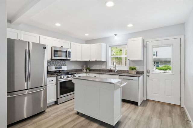 111 Methuen St., Springfield, MA 01119
