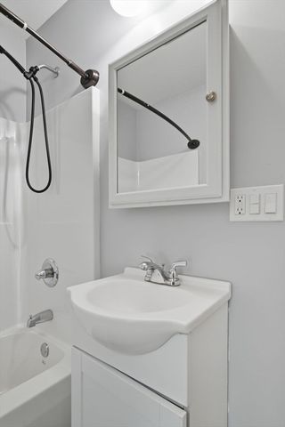 111 Methuen St., Springfield, MA 01119