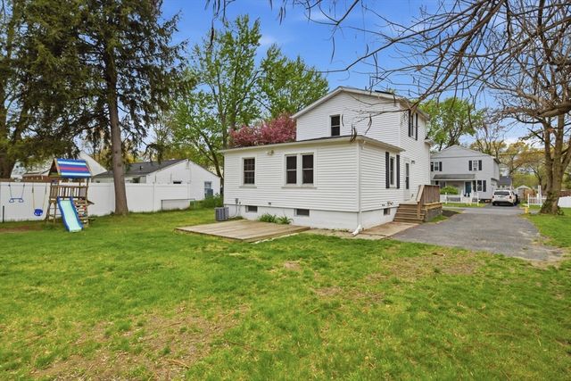 111 Methuen St., Springfield, MA 01119