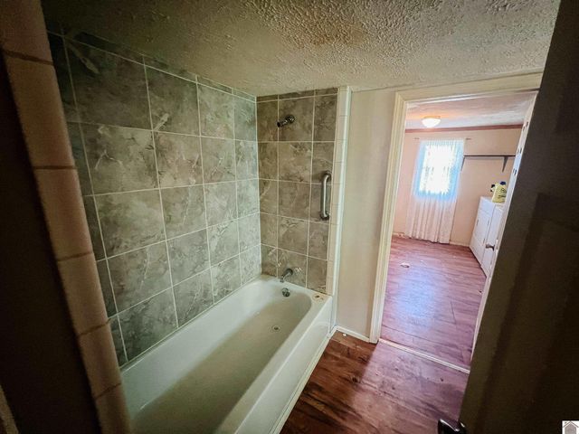 934 Farmersville Rd, Princeton, KY 42445