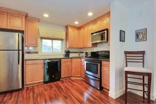 23 Jacqueline Rd B, Waltham, MA 02452