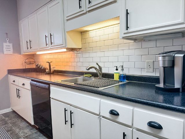 4415 Bellaire Drive S 201S, Fort Worth, TX 76109