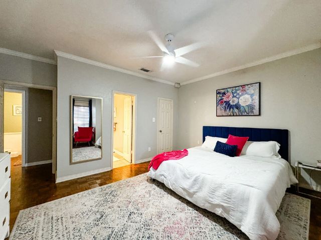 4415 Bellaire Drive S 201S, Fort Worth, TX 76109
