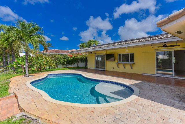 1460 NE 55th Street, Fort Lauderdale, FL 33334