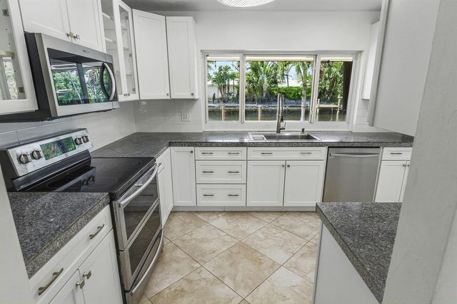1460 NE 55th Street, Fort Lauderdale, FL 33334