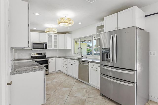 1460 NE 55th Street, Fort Lauderdale, FL 33334