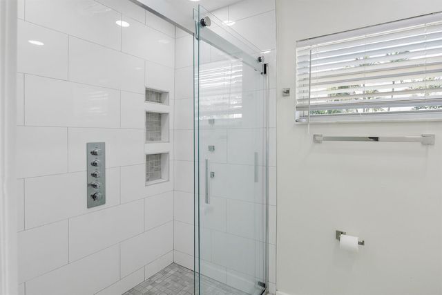 1460 NE 55th Street, Fort Lauderdale, FL 33334