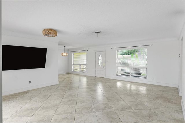 1460 NE 55th Street, Fort Lauderdale, FL 33334