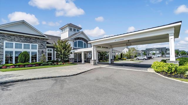 272 Silver Timber Drive, Yaphank, NY 11980