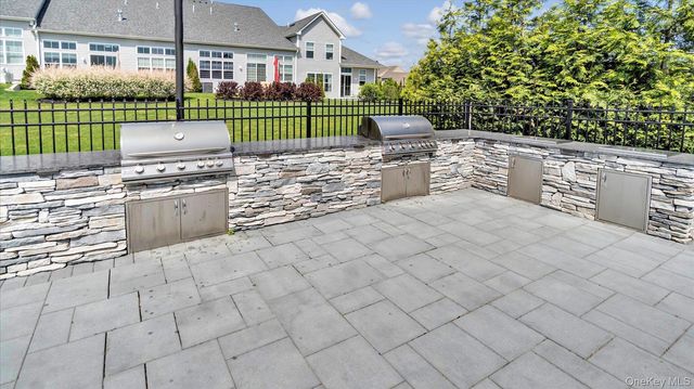 272 Silver Timber Drive, Yaphank, NY 11980