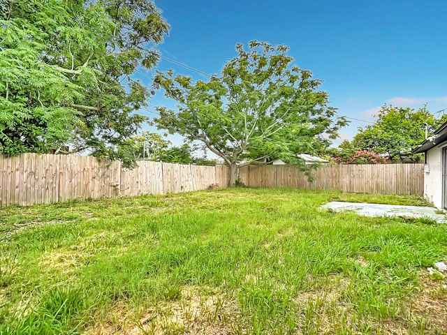 2036 SHANNON DRIVE, Holiday, FL 34690