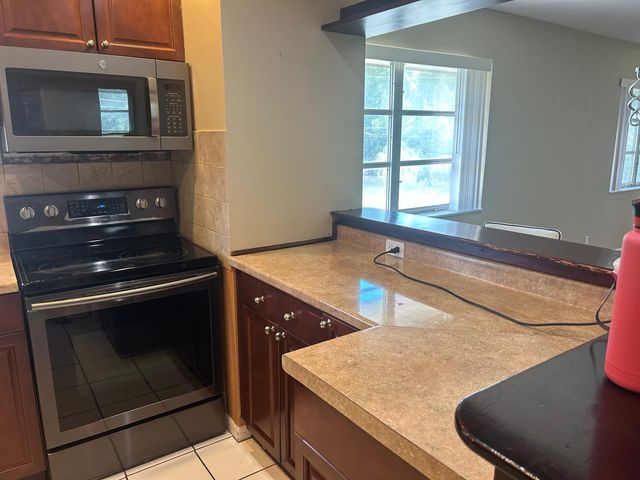 3930 CRYSTAL LAKE Drive 316, Deerfield Beach, FL 33064