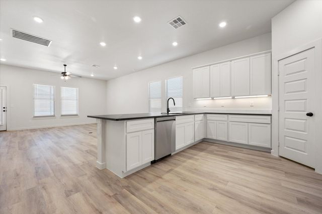 2421 Bryan Avenue, Wolfforth, TX 79382