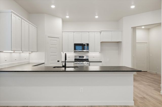 2421 Bryan Avenue, Wolfforth, TX 79382