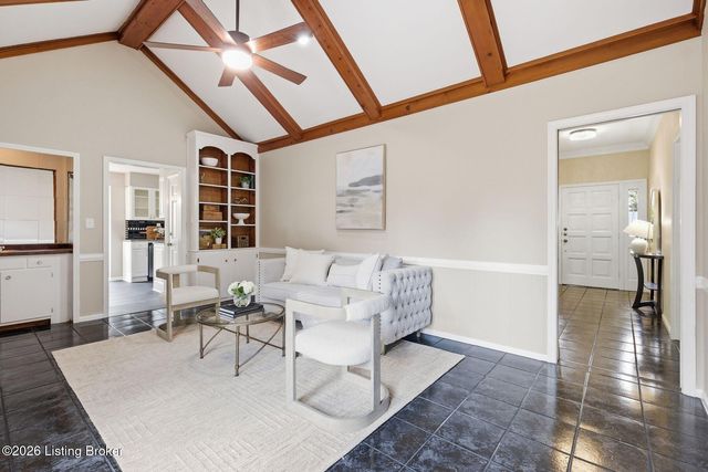 10110 Timberwood Cir, Louisville, KY 40223
