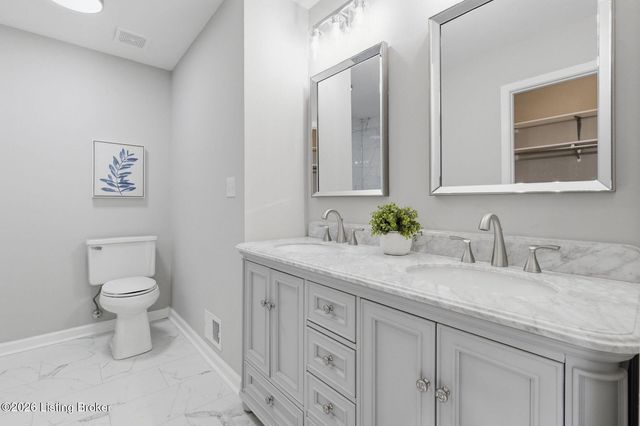 10110 Timberwood Cir, Louisville, KY 40223
