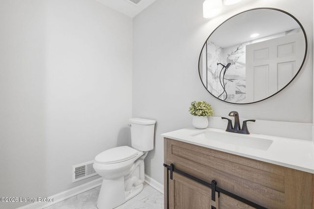 10110 Timberwood Cir, Louisville, KY 40223