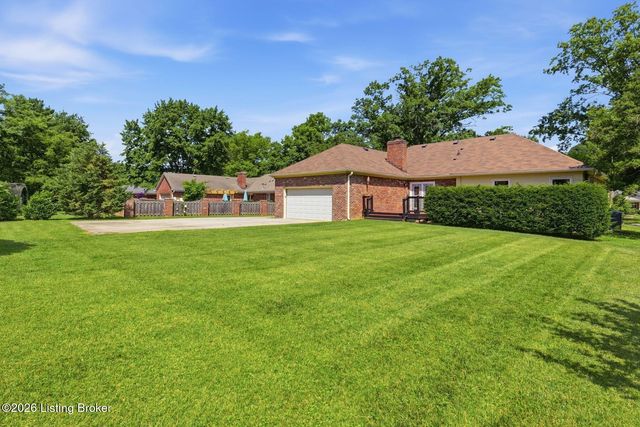 10110 Timberwood Cir, Louisville, KY 40223