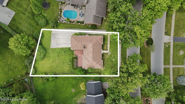 10110 Timberwood Cir, Louisville, KY 40223