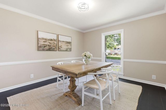 10110 Timberwood Cir, Louisville, KY 40223