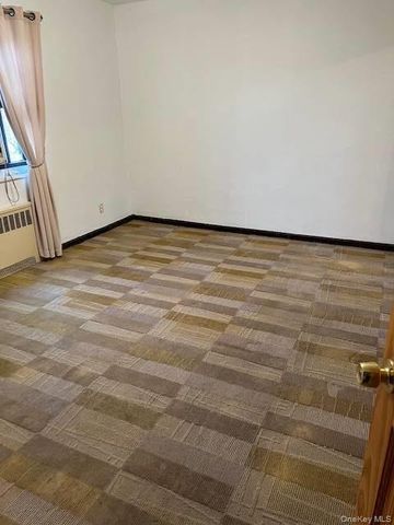 160-06 Cross Island Parkway 6-173, Whitestone, NY 11357