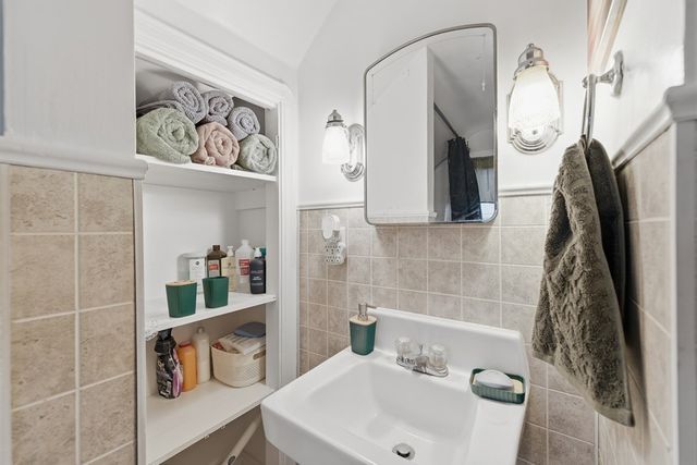 475 Beethoven St, Mansfield, OH 44902