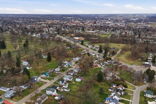 475 Beethoven St, Mansfield, OH 44902