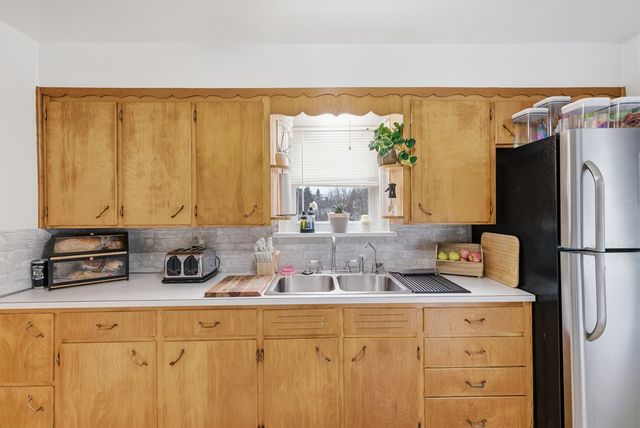 475 Beethoven St, Mansfield, OH 44902