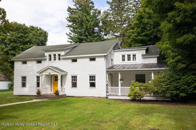 40 Broad Street, Kinderhook, NY 12106