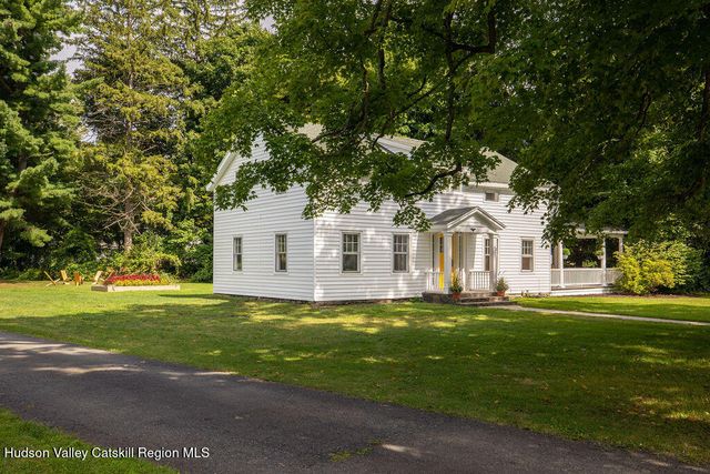 40 Broad Street, Kinderhook, NY 12106