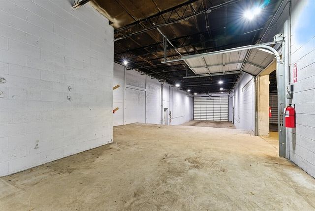 15 Whipple Street, Springfield, MA 01151