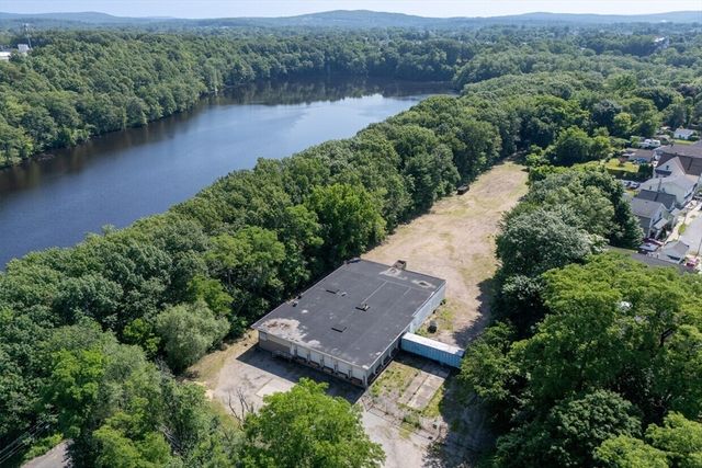 15 Whipple Street, Springfield, MA 01151