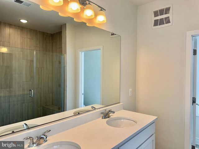 43362 FARRINGDON SQ, Ashburn, VA 20148