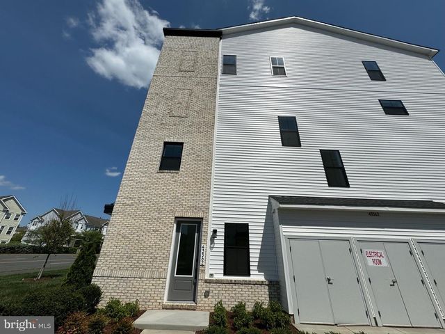 43362 FARRINGDON SQ, Ashburn, VA 20148