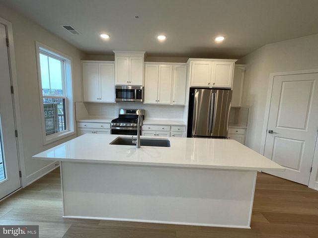 43362 FARRINGDON SQ, Ashburn, VA 20148