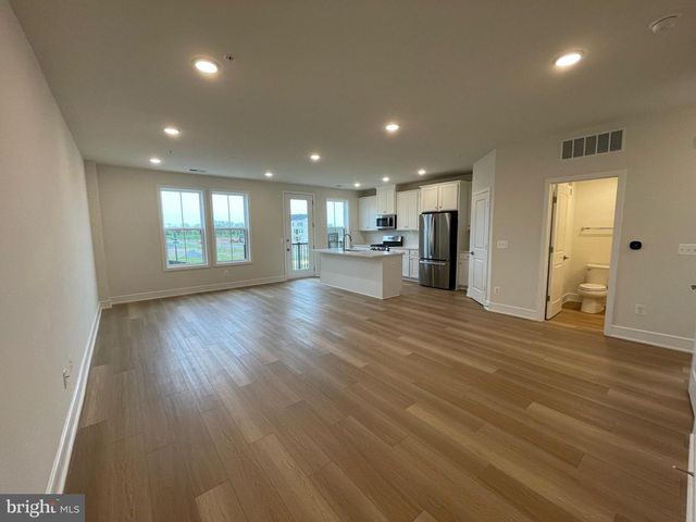 43362 FARRINGDON SQ, Ashburn, VA 20148