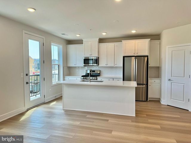 43362 FARRINGDON SQ, Ashburn, VA 20148