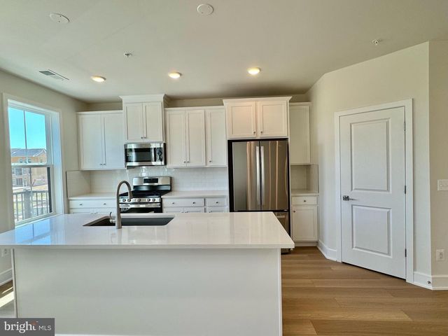 43362 FARRINGDON SQ, Ashburn, VA 20148