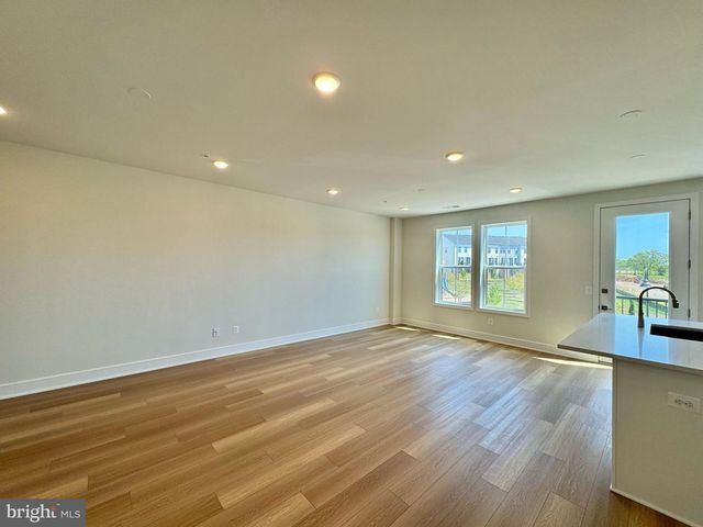 43362 FARRINGDON SQ, Ashburn, VA 20148