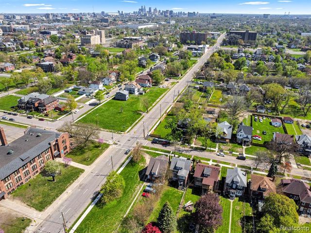 2231 N La Salle Gardens, Detroit, MI 48206