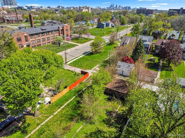 2231 N La Salle Gardens, Detroit, MI 48206
