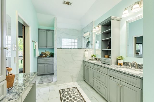 2601 Piney Woods Drive, Pearland, TX 77581