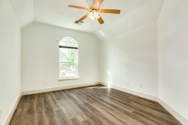 2601 Piney Woods Drive, Pearland, TX 77581