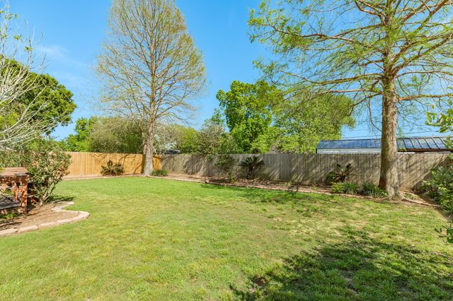 2601 Piney Woods Drive, Pearland, TX 77581