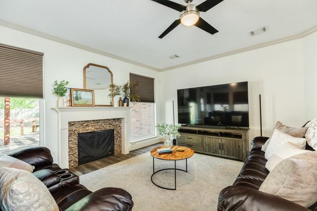 2601 Piney Woods Drive, Pearland, TX 77581