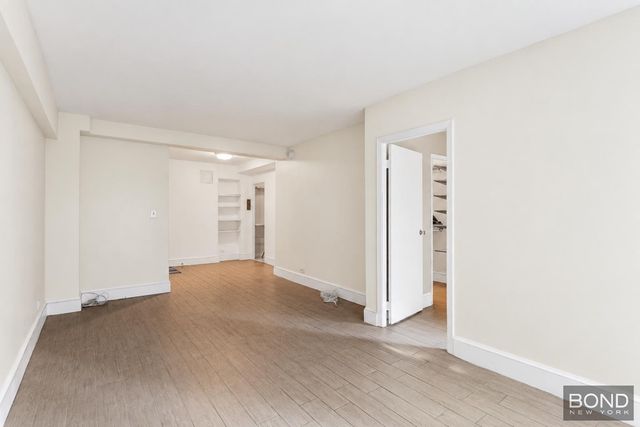 210 E 36th St Apt 3A, New York City, NY 10016