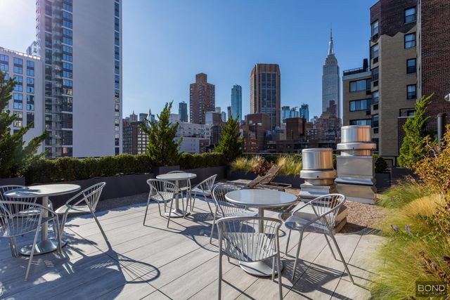 210 E 36th St Apt 3A, New York City, NY 10016